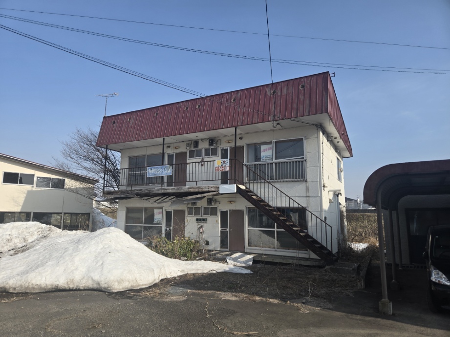 旭川市神楽6条11丁目の集合住宅解体作業風景