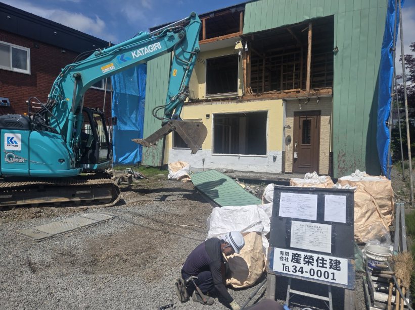 旭川市錦町22丁目の住宅解体工事風景